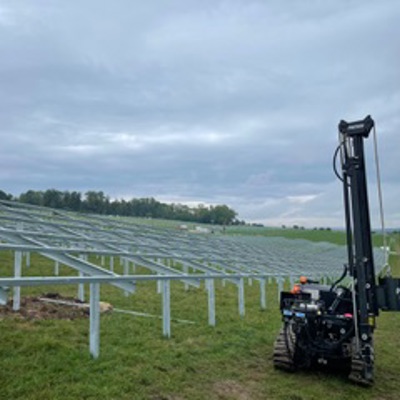 Peters privates Bild von der Montage eines Zauns.